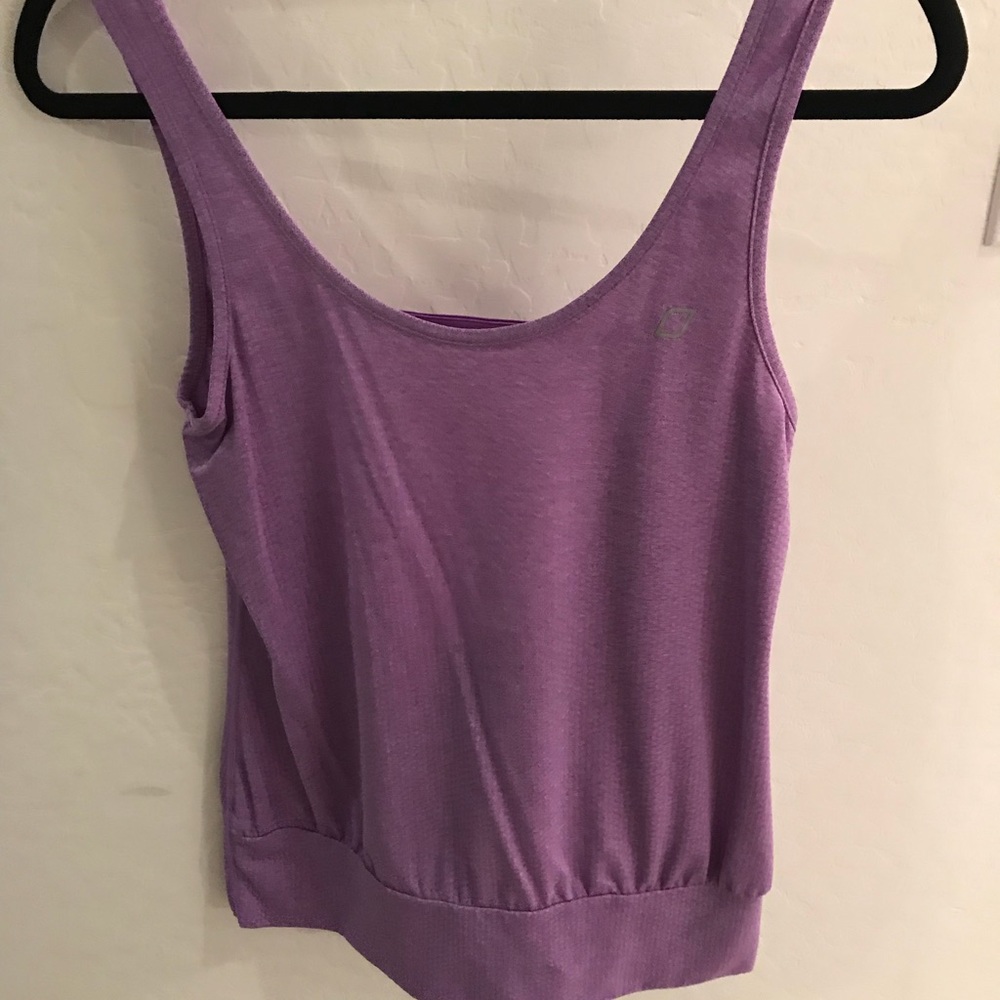 Lorna Jane top